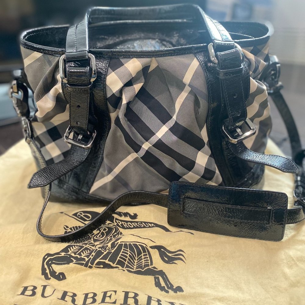 Burberry Grey/Black Beat Check Canvas And Patent Leather Lowry Tote